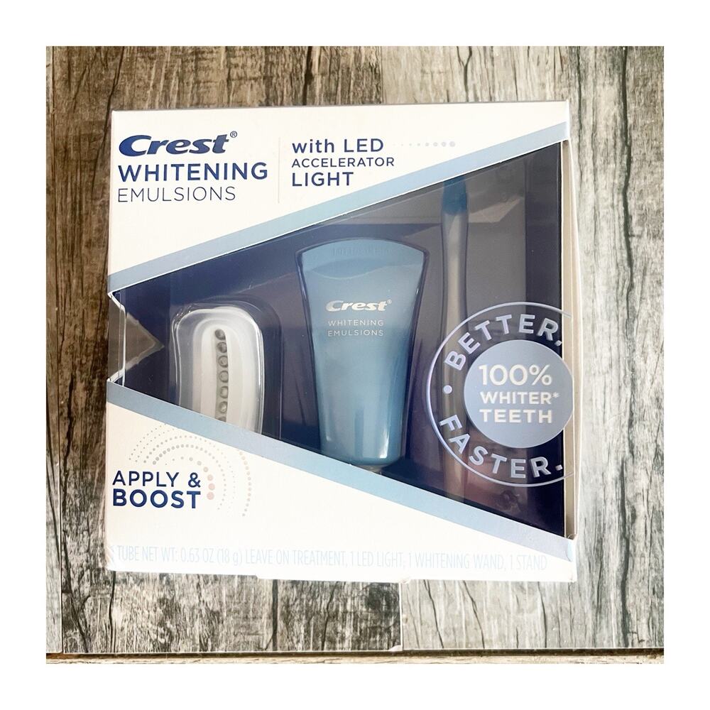 Crest Whitening Emulsions Kit With LED Accelerator Light